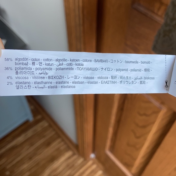 Zara Lace Crop Top - Picture 6 of 6